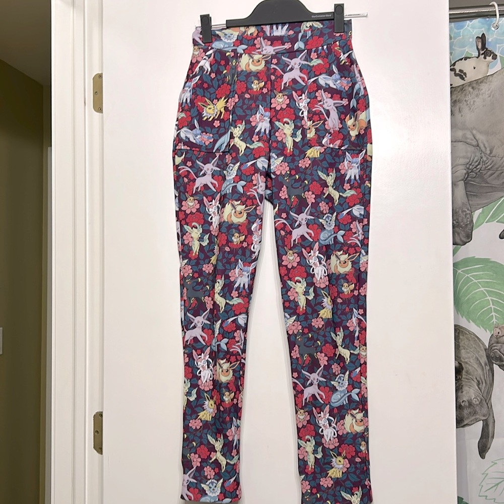 Blackmilk x Pokémon - EEVEE EVOLUTION FLORAL CUFFED PANTS - XS